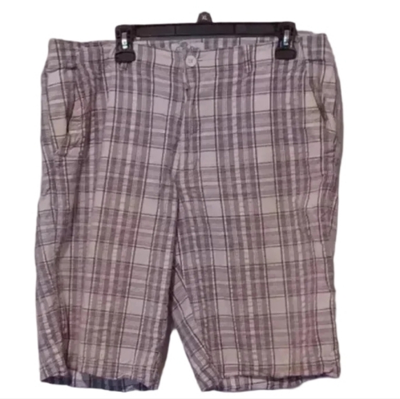 💙🐾Men's Calvin Klein plaid shorts🎉 - Picture 1 of 7